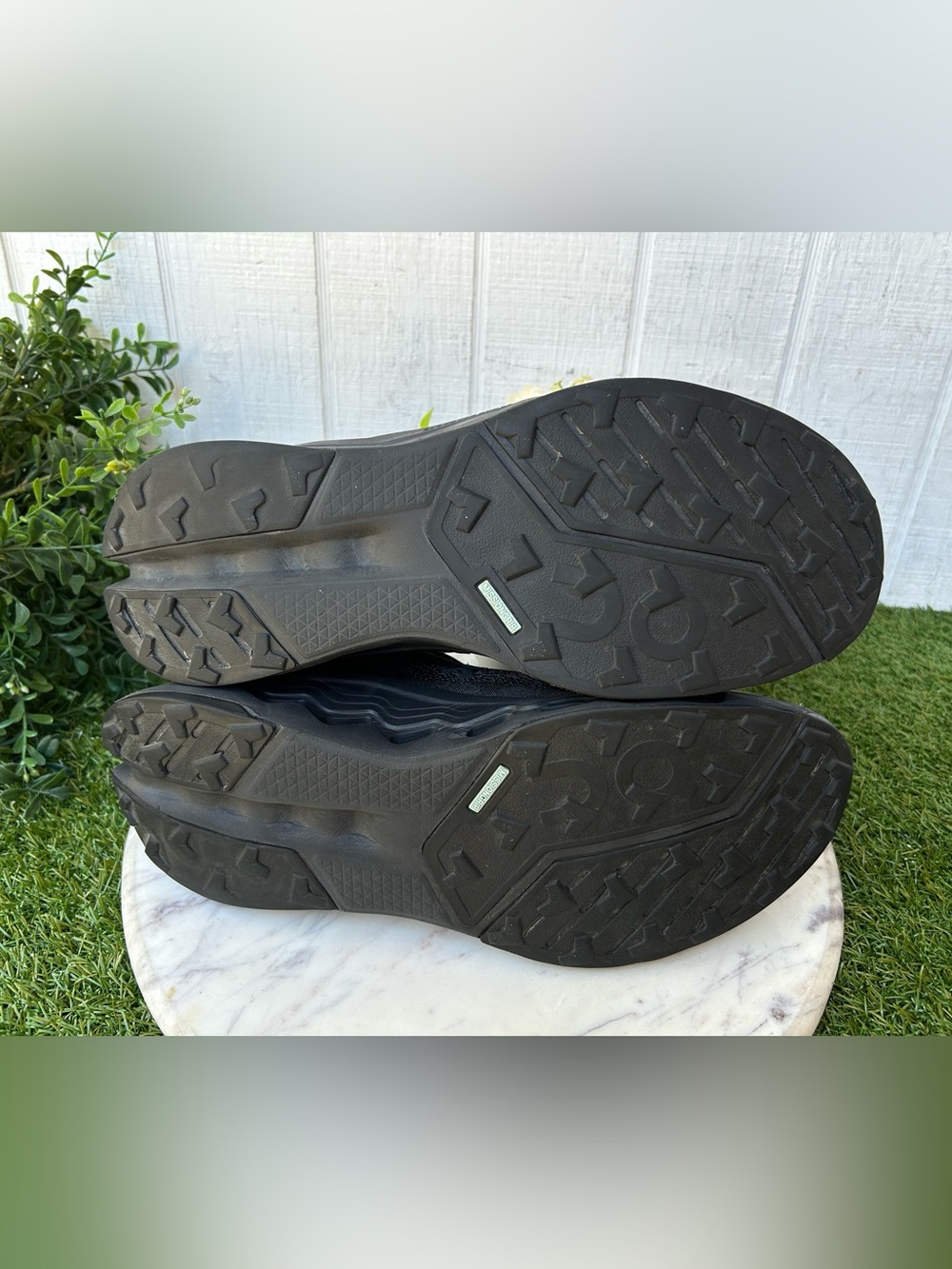 On Cloudsurfer Trail 2 Waterproof
Trail Running Shoe men 12 gently Ghost /Chalk - Picture 15 of 16